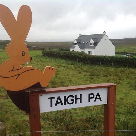 ウィグ Taigh Pa Bed & Breakfast エクステリア 写真