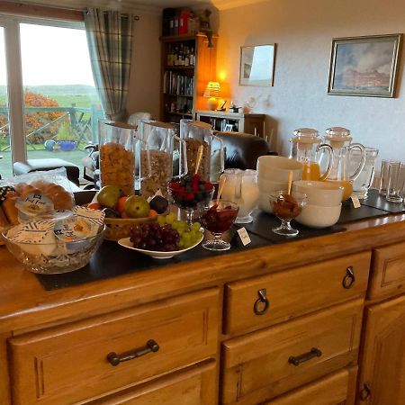 ウィグ Taigh Pa Bed & Breakfast エクステリア 写真