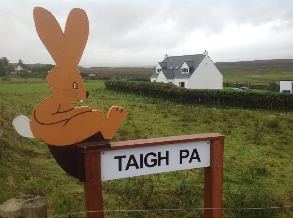 ウィグ Taigh Pa Bed & Breakfast エクステリア 写真
